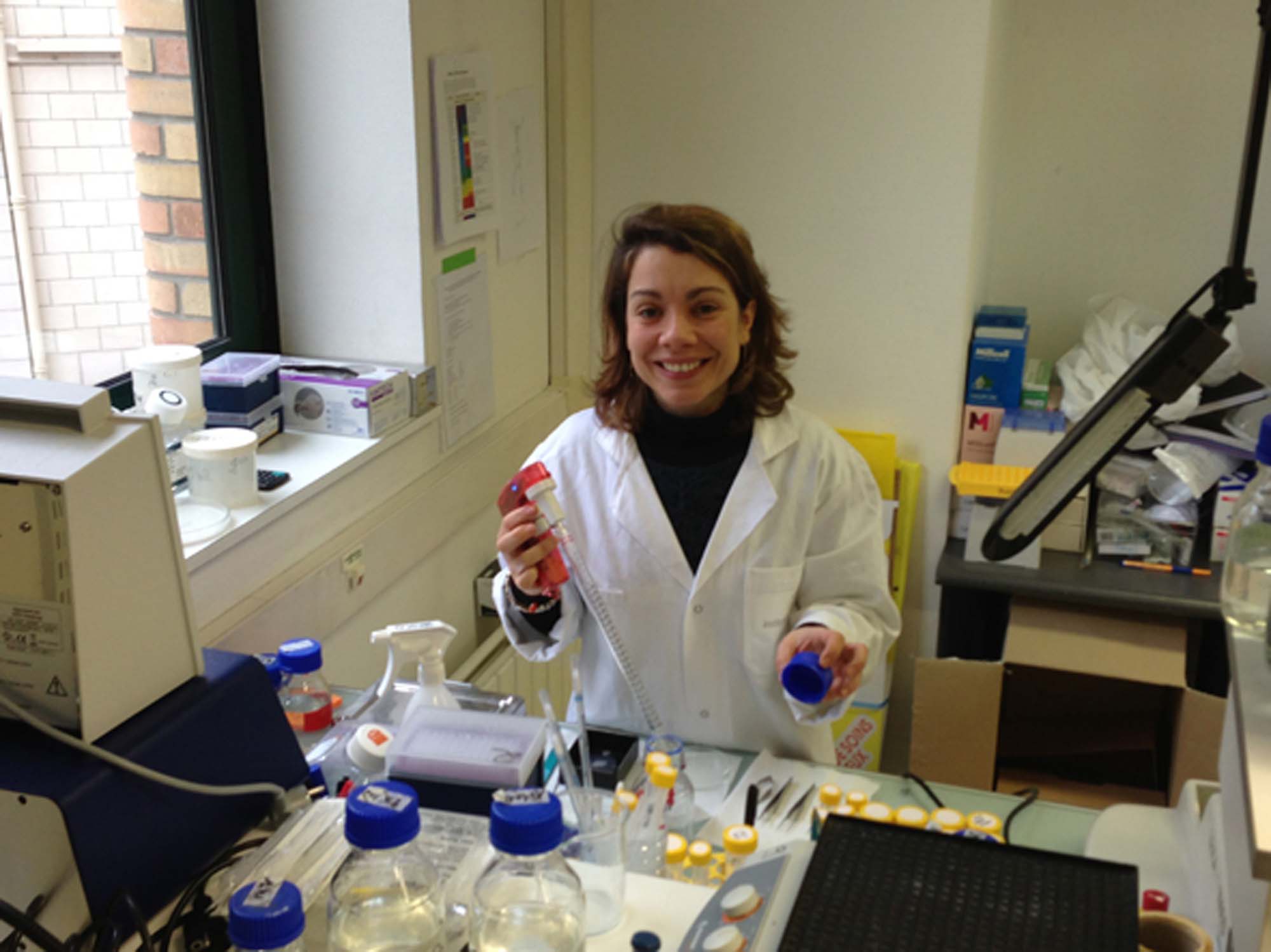 Renata Basto in the lab