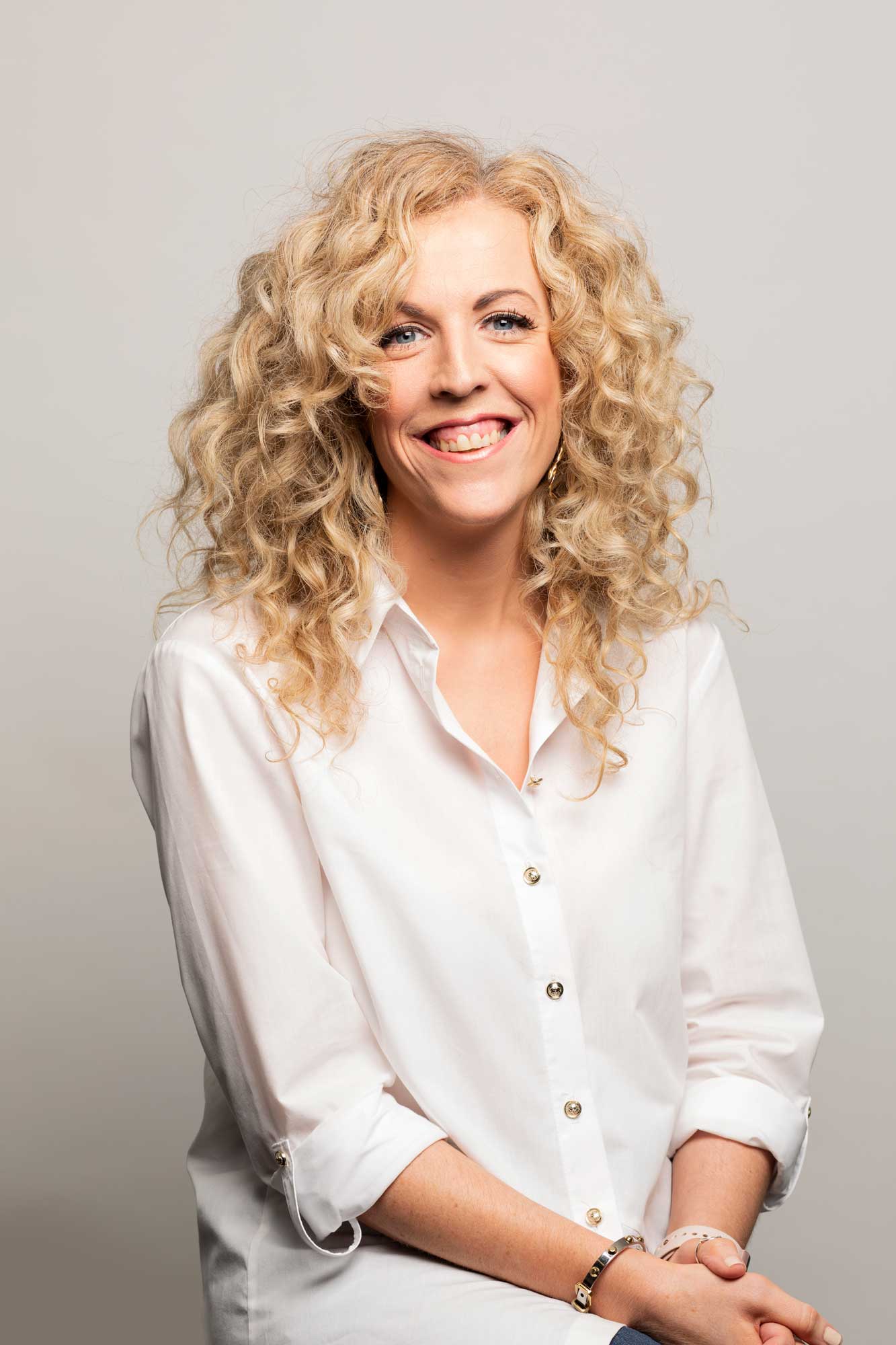 Laura Brady Headshot