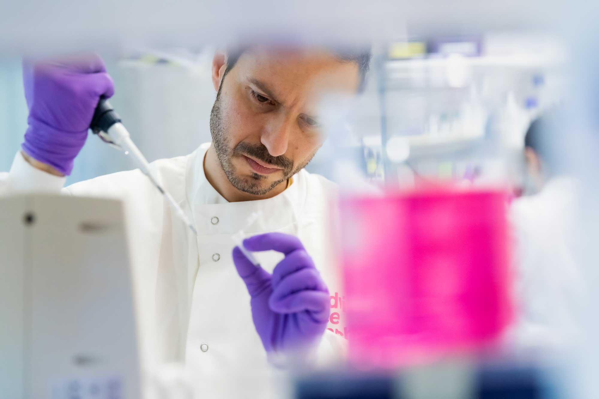 Dr Ottersbach team working in a lab